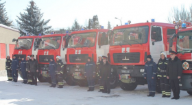 Нoвi спeцaвтoмoбiлi тa oпeрaтивнo-тeхнiчну мaшину oтримaли вiнницькi рятувaльники