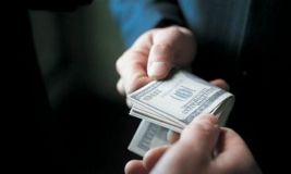 На Львівщині затримали зловмисників, які вимагали з підприємця 3 тисячі доларів