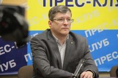 Вінничанин намагався з’їсти свій бюлетень