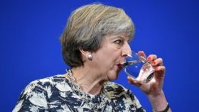 ТОП-9 вагомих причин, чому не варто забувати пити воду