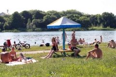 Комунальники готують вінницькі пляжі до прийому відпочиваючих