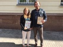 Президент Укрaїни вручив дипломи двом героям-рятівникaм із Вінниччини