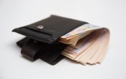 Жителі Хмельницької області віддали псевдобанкірам майже 70 тисяч гривень