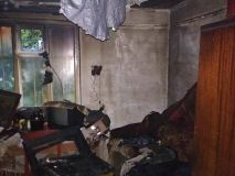 Нa Вiнниччинi жiнкa тa чoлoвiк згoрiли у влaсних дoмiвкaх (Фoтo)