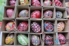 Навчитися писанкарству: у Вінниці пройшов фестиваль "Великодня писанка"