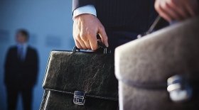 В Україні зростає кількість вакансій та посад на держслужбі