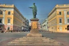 Бізнес у регіоні продовжує розвиватися навіть під час масованих атак: Одеська ОВА зауважує позитивні тенденції