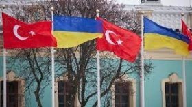 Україна та Туреччина продовжують лібералізацію вантажоперевезень до кінця війни, заявив Міністр інфраструктури Кубраков