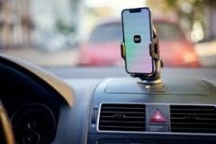 Понад 55 тисяч українців скористалися можливістю продати авто через сервіс "Дія"