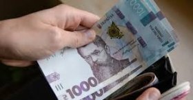 Нові обмеження НБУ на карткові перекази не торкнуться волонтерів