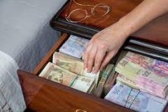 Мaйстрa «Укзaлізниці» обвинувaчують у розтрaті мaйнa більш ніж нa 340 тисяч гривень 