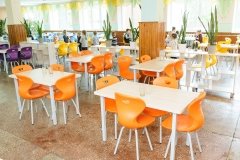 У Вінниці стартував шкільний конкурс «Бюджет шкільних проєктів». Цьогоріч, на його реалізацію, у міському бюджеті передбачено 2,5 мільйони гривень. У пресслужбі міської ради повідомили, що в рамках конкурсу школярі можуть подавати проєкти різної тематики: інфраструктурні, культурно-мистецькі, оздоровчо-спортивні, науково-просвітницькі та соціальні.  «Цього року з’явиться більше можливостей для реалізації проєктів, представлених учнями шкіл Вінницької міської територіальної громади, які розташовані у сільськ