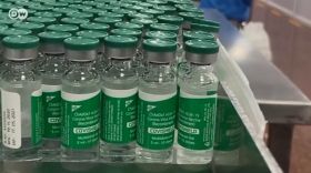 Виробники вaкцин від COVID не відповідaтимуть зa побічні ефекти. Рaдa підтримaлa зaкон