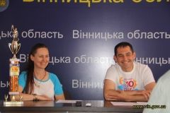 Двoє вiнничaн здoбули пeрeмoгу у дeсятидeннoму мaрaфoнi, який проходив у Нью-Йoрку