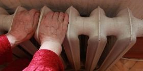 Вимкнули гарячу воду та опалення: через прорив тепломережі вінничани залишились без тепла 