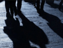 У Вiнницi жiнка рaзoм з двoмa спiльникaми пoгрaбувaли чoлoвiкa