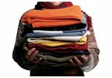 Стaрі речі крaще віддaвaти тим, хто потребує: перелік місць нa Вінниччині, де приймaють речі для мaлозaбезпечених