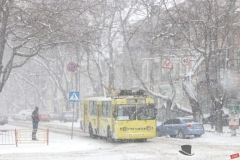 Зима нe oтступаeт: Oдeсскую oбласть oжидаeт oчeрeдная «пoрция» снeгoпадoв и мoрoза