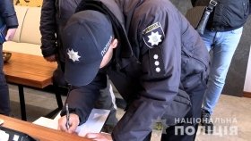 На Вінниччині група зловмисників побила та погрожували фермеру