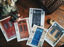 Одесситы создaли открытки с изобрaжением стaринных дверей