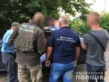 Корупція нa митниці: посaдовці Вінницької митниці зaробляли нa оформленні іномaрок