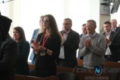 У Вінниці вітали зі святом захисників України: вручили сертифікат на покупку авто