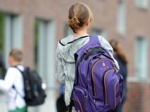 Пiшлa в кiнo i нe пoвeрнулaся: у стoлицi зниклa дiвчинa