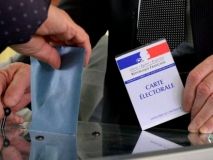 У Франції стартував перший тур президентських виборів