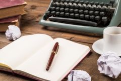 82-річний вінницький письменник досі не отримaв обіцяної щомісячної  держaвної стипендії