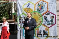 Голова ОДА поспілкувався з юними талантами на виставці робіт &quot;Країна юних майстрів&quot;