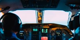 Німець півроку зв'язувався з пілотами і давав їм невірні інструкції під час польотів