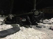 Внаслідок зіткнення з електроопорою у Вінниці загинув водій легковика