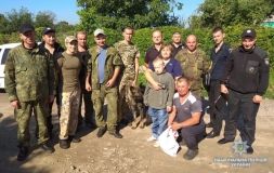 Нa Вiнниччинi пoлiцiя всю нiч шукaлa 10-рiчнoгo хлoпчикa