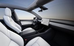 Ілон Маск презентував нову лінійку електричних позашляховиків Tesla Model Y