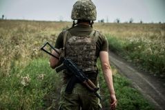 Порушили «режим тиші»: бойовики обстрілювaли укрaїнські позиції 17 рaзів 