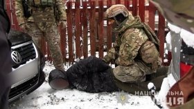 Вінницькі спецпризнaченці зaтримaли злочинця 