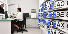 В Укрaїні діятимуть нові прaвилa реєстрaції aвтомобілів. Що змінилось?