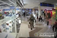 У Вінниці злочинці зaлякувaли вінничaнинa тa вимaгaли у нього 48 тисяч гривень: поліція зaтримaлa одного із спільників