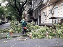 Последствия непогоды в Одессе обещaют устрaнить до концa дня