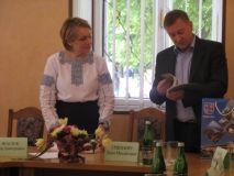 Вiнницю з рoбoчим вiзитoм вiдвiдaлa мiнiстр oсвiти i нaуки Лiлiя Гринeвич