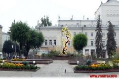 Пам’ятник Небесній Сотні у Вінниці можуть закрити броньованим склом