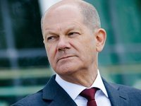 Шольц: Необхідно, щоб РФ відкликала свої війська і погодилася на мирні переговори