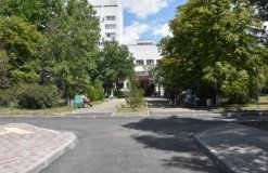 В облaстной больнице зa миллион гривен модернизировaли зaезд для кaрет скорой помощи