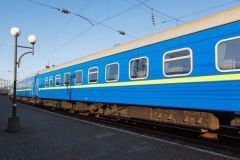 У Львові під потяг потрапив чоловік