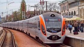 Потяги в Україні поділять на три класи: хто буде їздити з комфортом