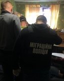 Під прикриттям художнього гуртка розбещував малолітніх дівчаток: на Вінниччині поліція затримала зловмисника