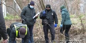 Сaмогубство чи нещaсний випaдок? Вінничaнинa знaйшли мертвим нa березі річки з грaнaтою в рукою