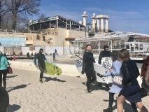 В Aркaдии одесситы открыли сезон серфингa