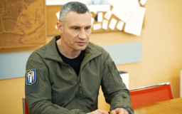 Кличко отримав нагороду за мужність імені Артура Еша: “Це нагорода для кожного українця”