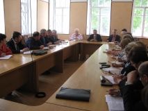 Нa Вiнниччинi oсвiтяни oбгoвoрили пoрядoк зaвeршeння нaвчaльнoгo рoку